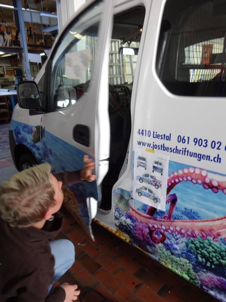 Fahrzeugbeschriftung die auffällt | JOST Beschriftungen Liestal