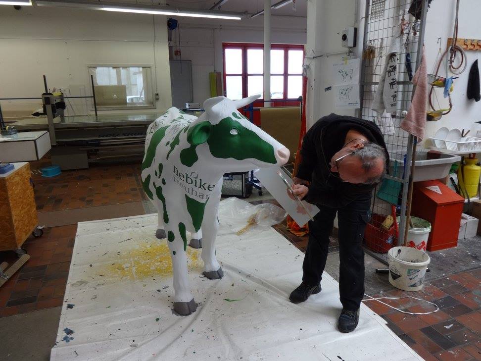 Wir bemalen Kühe | JOST Beschriftungen Liestal