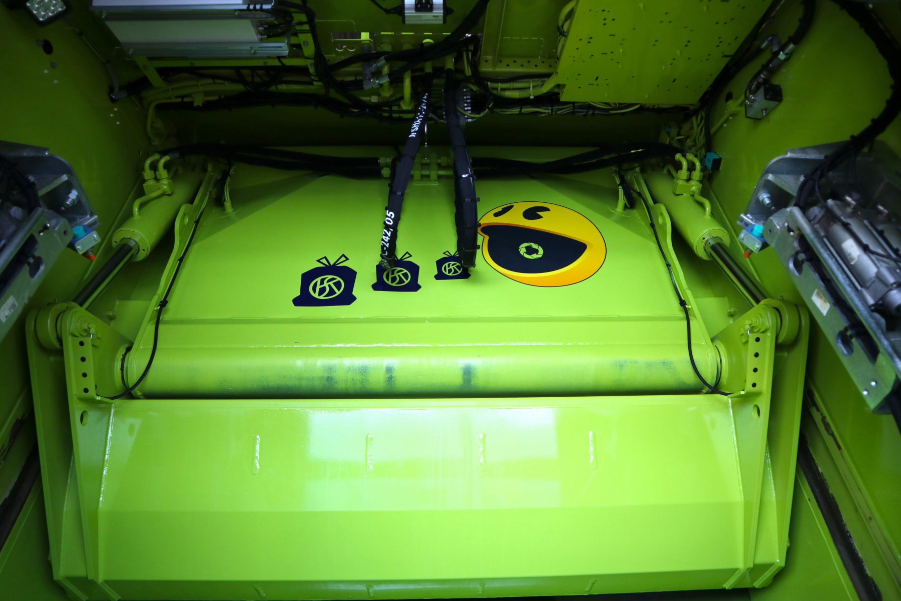 Der Volvo-Alleskönner | JOST Beschriftungen Liestal