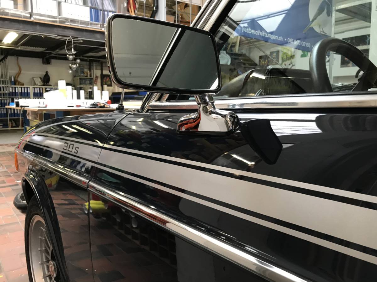Oldtimer mit Zierstreifen | JOST Beschriftungen Liestal